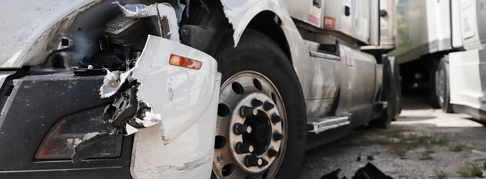 bumper damage in mesa in need of a truck accident lawyer